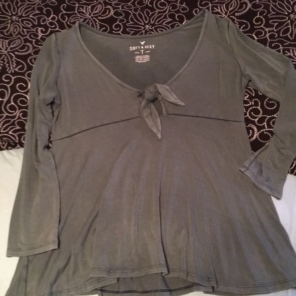 American Eagle Green 3/4 shirt